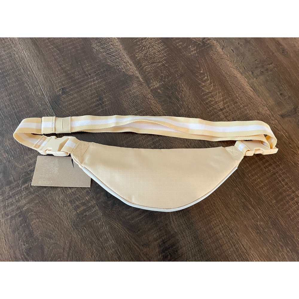 Nike Pale Yellow Crossbody  Belt Bag‎ - Picture 5 of 5